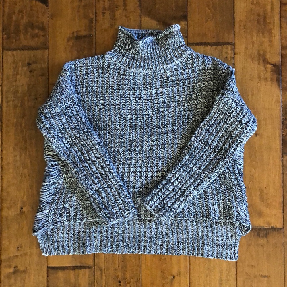 Warm Stylish Sweater // S